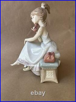 Lladro 05466 Chit Chat Girl On Phone With Dalmatian Dog, Artist Signed, Mint, ? Box