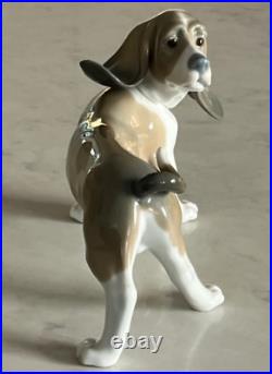 Lladro 1066 Bassett Basset Hound Puppy Dog looking backwards MWOB, RV$525