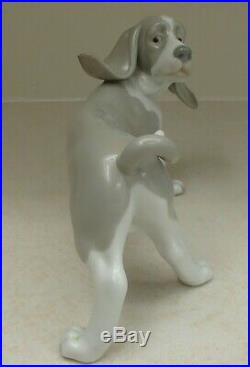 Lladro 1066 Bassett adorable Basset Hound puppy dog MWOB, RV$530