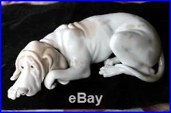 Lladro # 1067 Old Dog