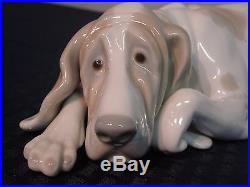 Lladro #1067 Old Dog Figurine. 1970-86. Spain. PERFECT
