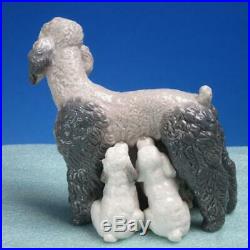 Lladro 1257 Mother Poodle Dog With Litter of Pups Puppies Porcelain Figurine