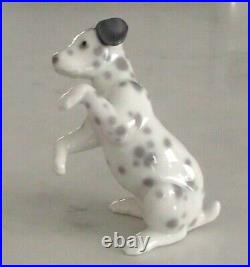 Lladro 1262 Dalmatian Dalmatian puppy dog begging/shaking MWOB, RV$495