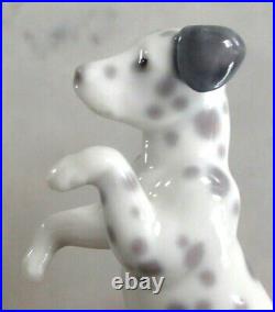 Lladro 1262 Dalmatian Dalmatian puppy dog begging/shaking MWOB, RV$495