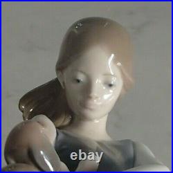 Lladro 1311 Girl with Puppies girl w little dogs on her hip MWOB, RV$435