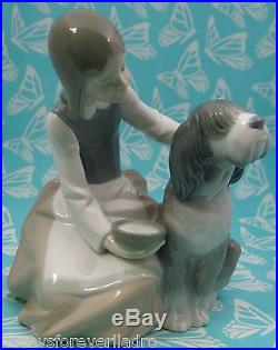 Lladro # 1334 GIRL FEEDING DOG AKA Chow Time Mint BUY1 GET1 50% OFF