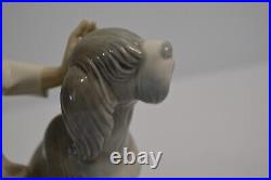 Lladro 1334 Girl Feeding Dog Figurine Chow Time No original box. Stunning