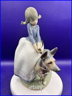 Lladro 1533 Figurine Not so Fast Girl Walking German Shepherd Dog Retired