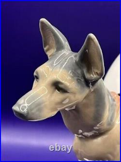 Lladro 1533 Figurine Not so Fast Girl Walking German Shepherd Dog Retired