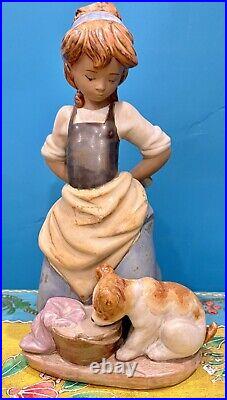 Lladro 2096 Nosy Puppy GRES Finish Figurine Kitchen Maid With Dog 1978-1993