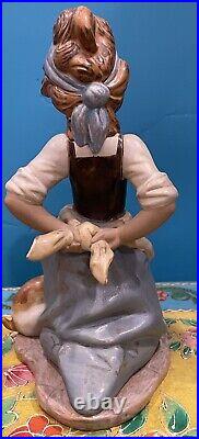Lladro 2096 Nosy Puppy GRES Finish Figurine Kitchen Maid With Dog 1978-1993