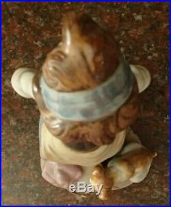 Lladro 2096 Nosy Puppy GRES finish figurine kitchen maid w dog MWOB, RV$450