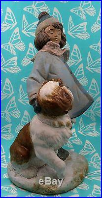 Lladro # 2517 WINTER WIND Girl With Dogs MINT BUY1 GET1 50% OFF