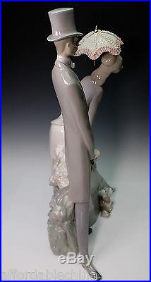 Lladro #4563 Edwardian Couple Lady Parasol with Dog Glossy Finish Figurine Mint