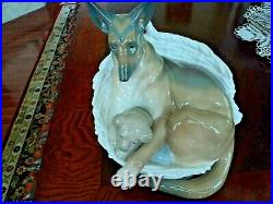 Lladro # 4731 German Shepherd With Pup