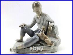 Lladro 4755 Figurine Boy with Dog, Marcelino y su perro, very rare, collector