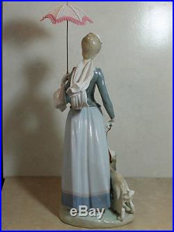 Lladro 4914 Lady With Shawl (& Dog & Umbrella) 17H -As Is withBox