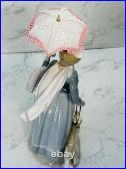 Lladro 4914 Lady with Shawl Dog Parasol Umbrella Porcelain Figurine Read