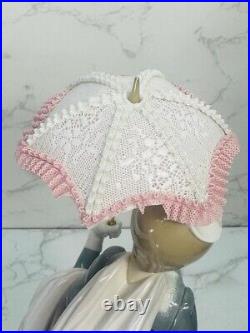 Lladro 4914 Lady with Shawl Dog Parasol Umbrella Porcelain Figurine Read