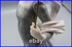 Lladro 4914 Lady with Shawl Woman Dog Parasol Umbrella Figurine FREE USA SHIP