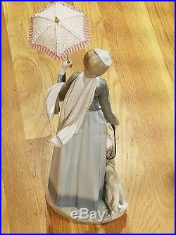 Lladro # 4914 Lady with Shawl and Dog 1974-1998