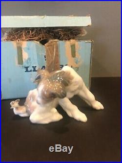 Lladro #4917 Dog & Butterfly 1975 Retired With ORIGINAL BOX Porcelain