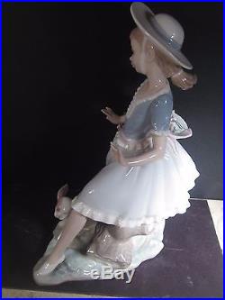 Lladro #4920 COUNTRY LASS WITH DOG Mirth In The Country 10 1/4 Retired 1995