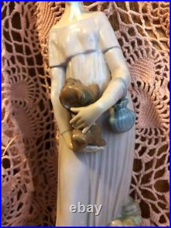 Lladro 4994 Looking at Her Dog Retired! No Box! Mint condition! Great Gift