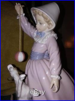 Lladro, 5078, Teasing The Dog Figurine, Mint Condition! Free Shipping