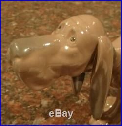 Lladro 5111 Timid Dog adorable bloodhound puppy sitting MIB, RV$495