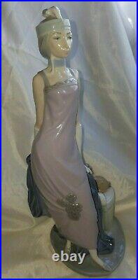 Lladro #5174 Couplet Lady Bnib Dog 1920's Flapper Retired J10e