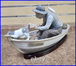 Lladro 5215 Fishing with Gramps with Grandfather Boy & Dog Figurine Pre-owned