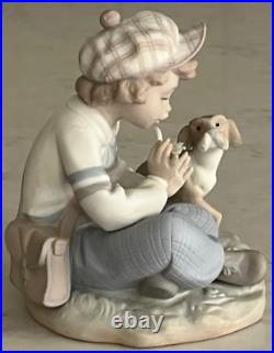 Lladro 5450 I Hope She Does Boy with flower petals & dog MATTE MWOB, RV$715