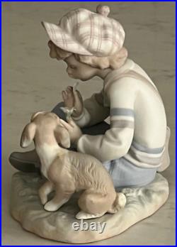 Lladro 5450 I Hope She Does Boy with flower petals & dog MATTE MWOB, RV$715