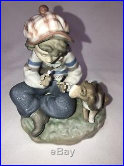 Lladro 5450 I Hope She Does. Figurine Boy Picking Daisy With Dog