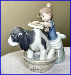 Lladro 5455 Bashful Bather Girl Washing Dog Porcelain Figurine MINT