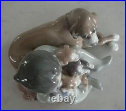 Lladro 5456 New Playmates baby boy with 4 puppies & Mamma dog MWOB, RV$295