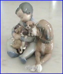 Lladro 5456 New Playmates boy w 4 puppies & Momma dog looking on MIB, RV$415