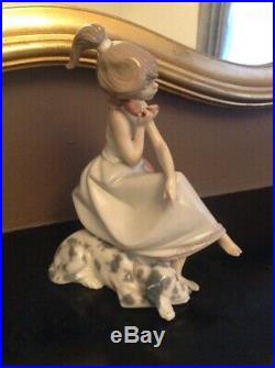 Lladro 5466 CHIT CHAT GIRL WITH DALMATIAN DOG Figurine PERFECT
