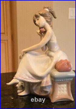 Lladro 5466 Chit-Chat Girl Talking On Phone with Dalmatian Dog Mint Condition