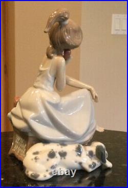 Lladro 5466 Chit-Chat Girl Talking On Phone with Dalmatian Dog Mint Condition