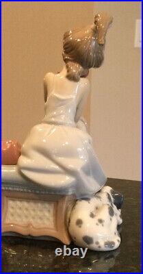 Lladro 5466 Chit-Chat Girl Talking On Phone with Dalmatian Dog Mint Condition