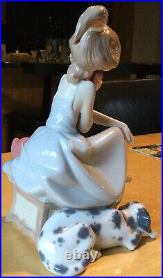 Lladro 5466 Chit-Chat Girl Talking On Phone with Dalmatian Dog Mint Condition