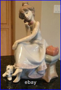 Lladro 5466 Chit-Chat Girl Talking On Phone with Dalmatian Dog Mint Condition