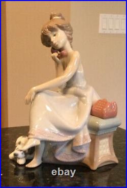 Lladro 5466 Chit-Chat Girl Talking On Phone with Dalmatian Dog Mint Condition