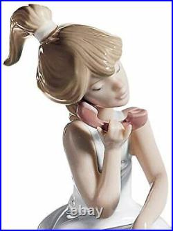 Lladro 5466 Chit Chat Girl on phone with dog at side Mint Condition. Vibrant