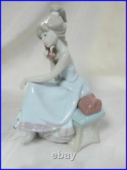 Lladro 5466 Chit Chat Girl on phone with dog at side Mint Condition. Vibrant