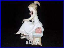 Lladro #5466- Chit Chat Girl with Dog- Retired 1988