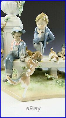 Lladro 5539 Puppy Dog Tails Glased Retired Base Incluided Perfect Condition