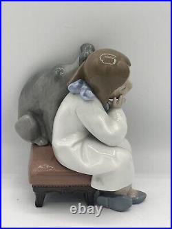 Lladro 5706 We Can't Play Girl Dog Injured Retired Out Of The Box